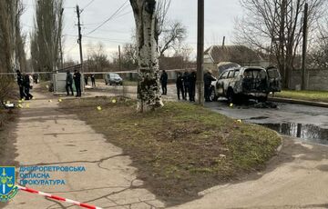 В Никополе расстреляли машину заместителя мэра, он погиб: фото В Никополе расстреляли машину заместителя мэра, он погиб: фото