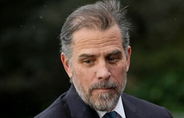 Сину Байдена повторно звинуватили у несплаті податків