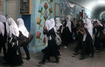 В Афганистане 60 школьниц оказались в больнице из-за отравления неизвестным веществом