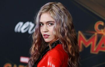 Граймс подала до суду на Маска