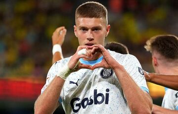 Легендарный тренер советует Довбику уходить из Жироны