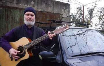 Український священник написав пісню про вітчизняні дорогах, - ВІДЕО Український священник написав пісню про вітчизняні дорогах, - ВІДЕО