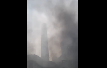 Россияне с утра обстреливают объект теплогенерации в Херсоне