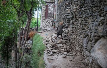 Число погибших в результате землетрясения в Афганистане превысило 1400 человек