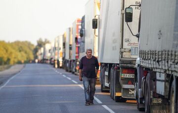 В Україні почалися проблеми з паливом через блокаду польських перевізників