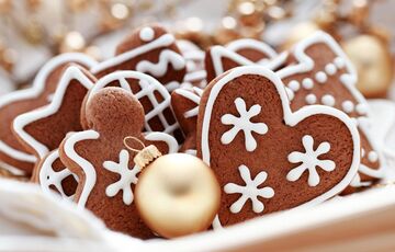 На Рождество и Новый год: готовим вкуснейшее медовое печенье с корицей На Рождество и Новый год: готовим вкуснейшее медовое печенье с корицей