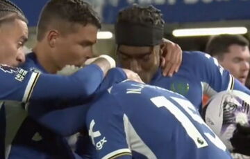 Футболисты Челси едва не подрались за право бить пенальти: видео
