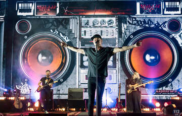 Во Львове полиция сорвала концерт Бумбокс из-за нарушений карантина: организаторы прокомментировали инцидент 