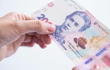 Украинцы сняли с депозитных счетов рекордные 27 млрд грн сбережений