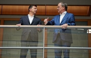 Зеленський зустрівся в Німеччині з імовірним наступником Меркель Зеленський зустрівся в Німеччині з імовірним наступником Меркель