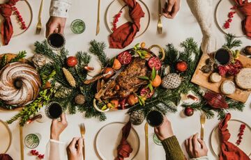 Зірковий дієтолог озвучила п'ять корисних порад щодо харчування у свята