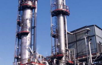 Украинские дроны атаковали газоперерабатывающий завод в Волгоградской области