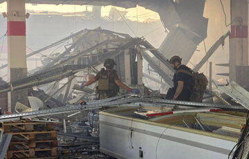 Число жертв удара по ТЦ в Константиновке выросло до 10 человек: фото