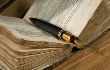 21 марта, Всемирный день поэзии — праздник поэтов и писателей