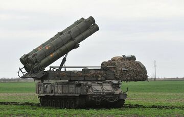 Украинские военные сожгли российский Бук-М3 с боекомплектом