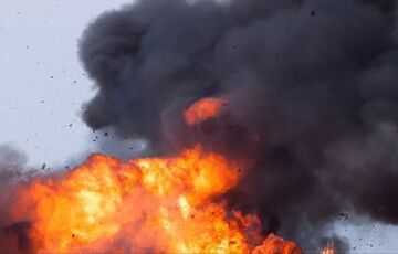Дроны атаковали нефтебазу в Белгородской области Дроны атаковали нефтебазу в Белгородской области