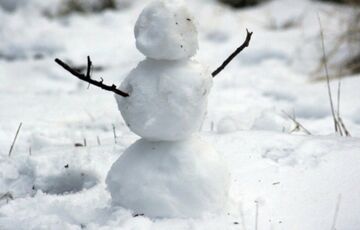 Погода в Україні: снігопади не припиняються