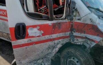 Россияне атаковали дронами авто скорой и полиции в Харьковской области