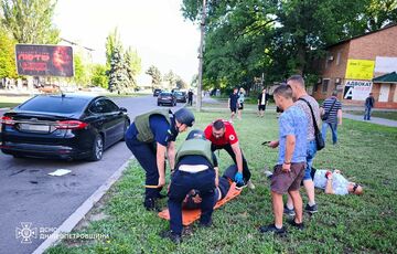 Четыре человека ранены в результате атаки на Никополь: фото