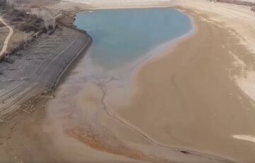 Вода в Криму: чергове водосховище повністю пересохло