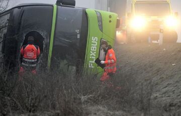 Украинский автобус попал в ДТП в Словакии: известно о пострадавших 