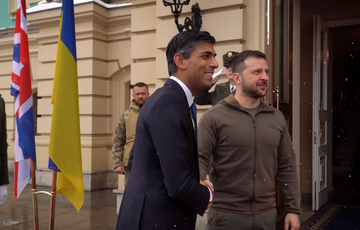 Зеленский уже в Лондоне. Он встретится с премьер-министром и королем Чарльзом III