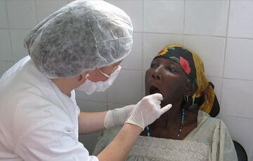 Смертоноснее Эболы: в Западной Африке распространяется опасное заболевание