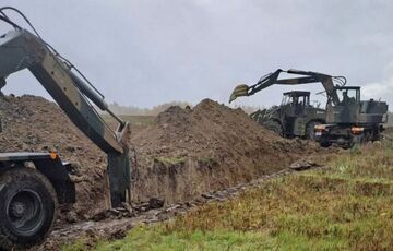 Польша начала строить укрепления на границе с Россией Польша начала строить укрепления на границе с Россией