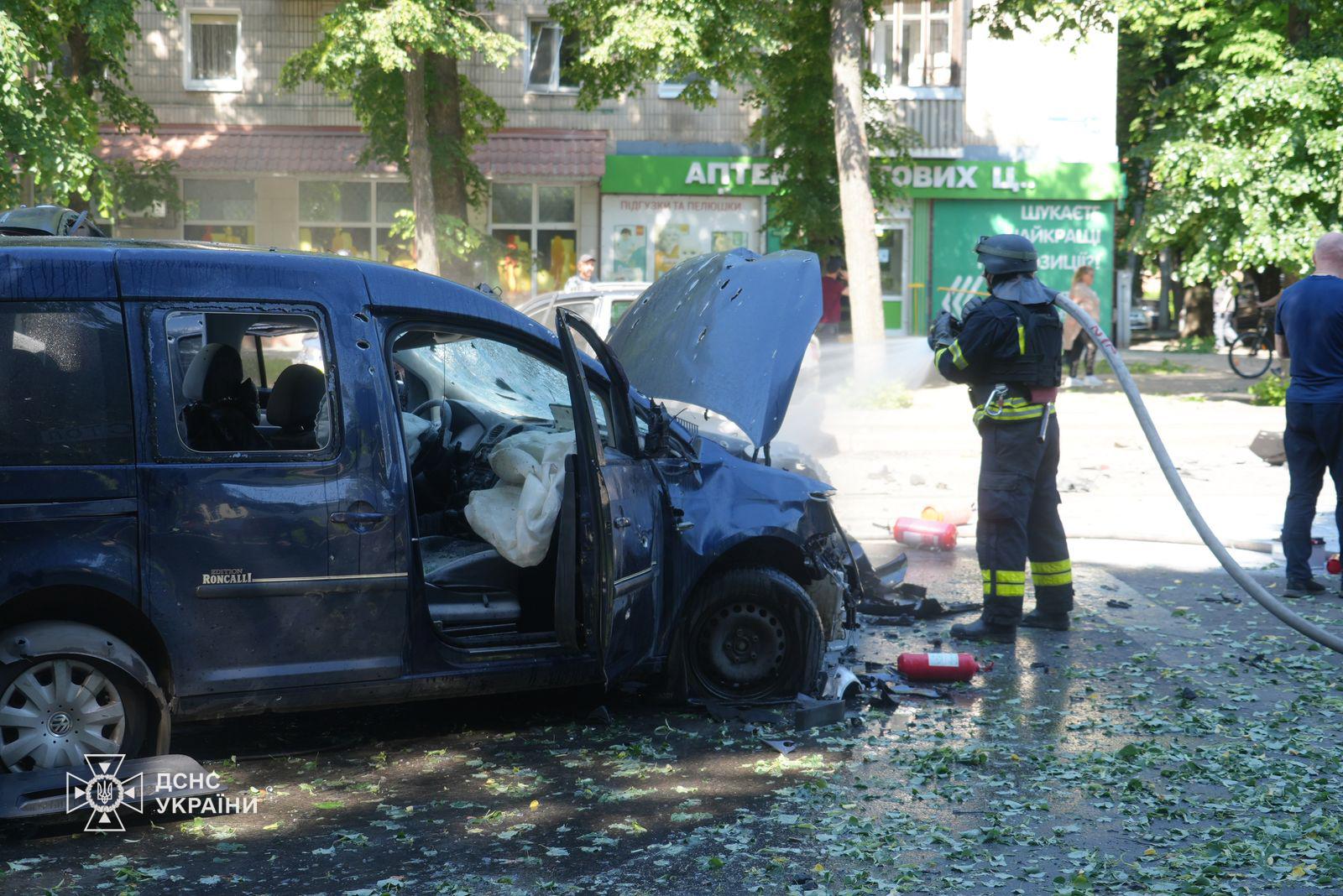 У Сумах вже 3 загиблих внаслідок російської атаки: фото, відео — фото 7