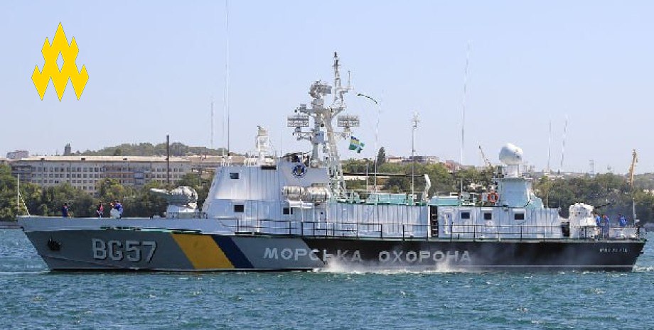 У Севастополі після атаки морськими дронами затонув сторожовий корабель — фото