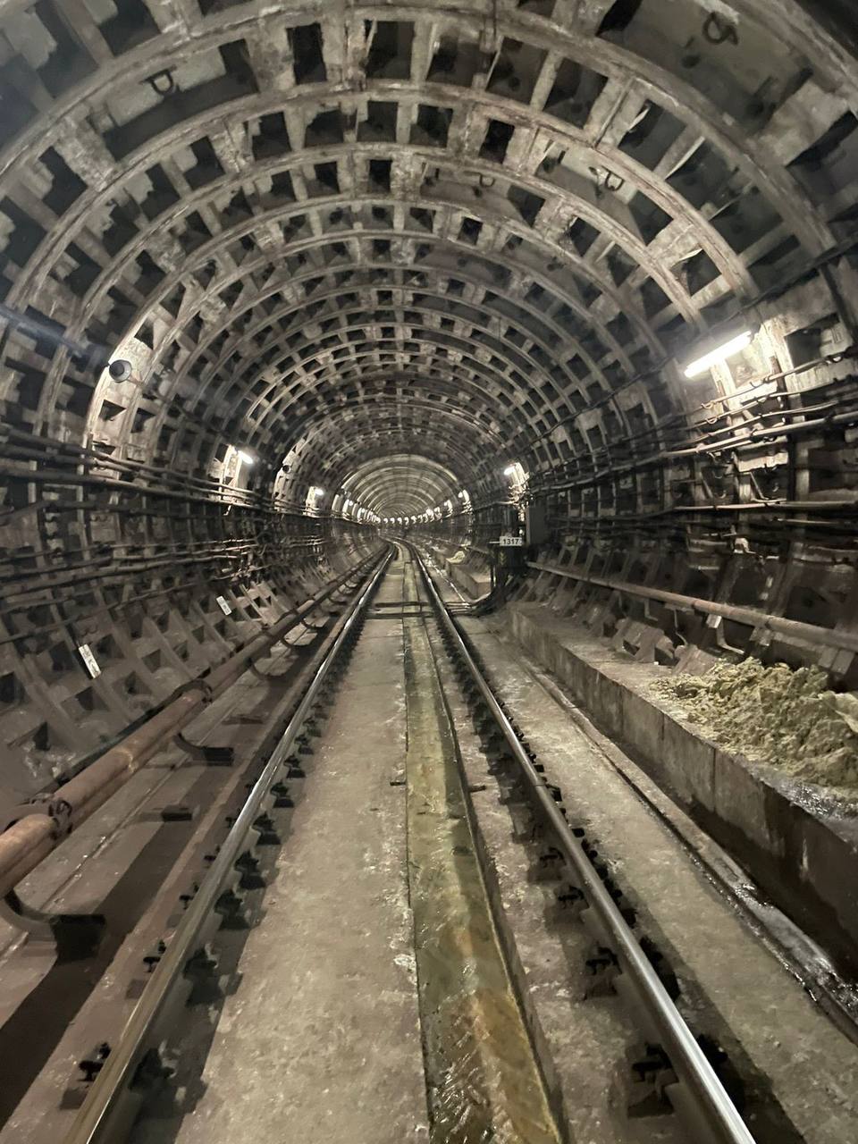 В Офисе генпрокурора показали фото подтопленных тоннелей между станциями метро ”Демеевская” и ”Лыбидская” — фото 2