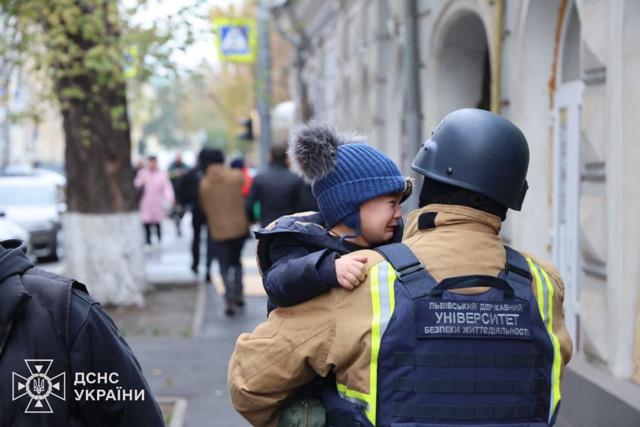 ”Росія нахабніє”: Зеленський відреагував на російський удар по дитячому садку у Харкові — фото 5