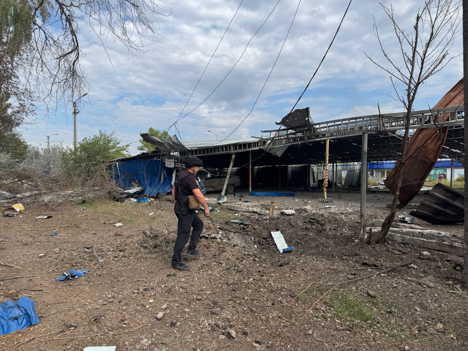 Россияне атаковали Константиновку, применяя артиллерию и ФАБ-500: под завалами домов могут быть люди — фото 7