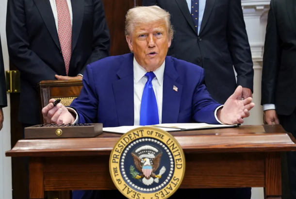 Трамп заявил, что уже ”слишком поздно” вести переговоры с Ираном