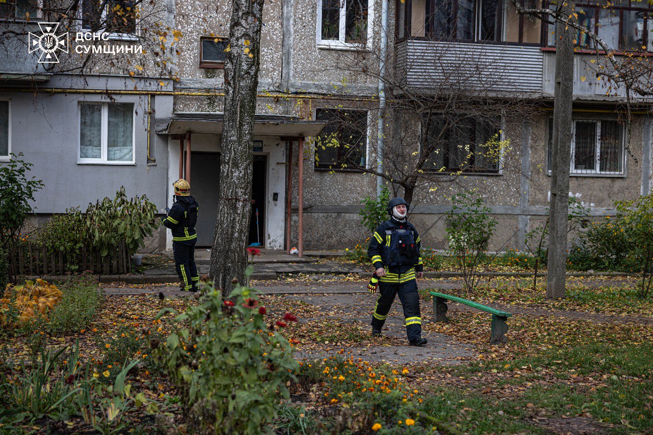 Російські окупанти обстріляли 37 населених пунктів у 15 громадах Сумської області — фото 2