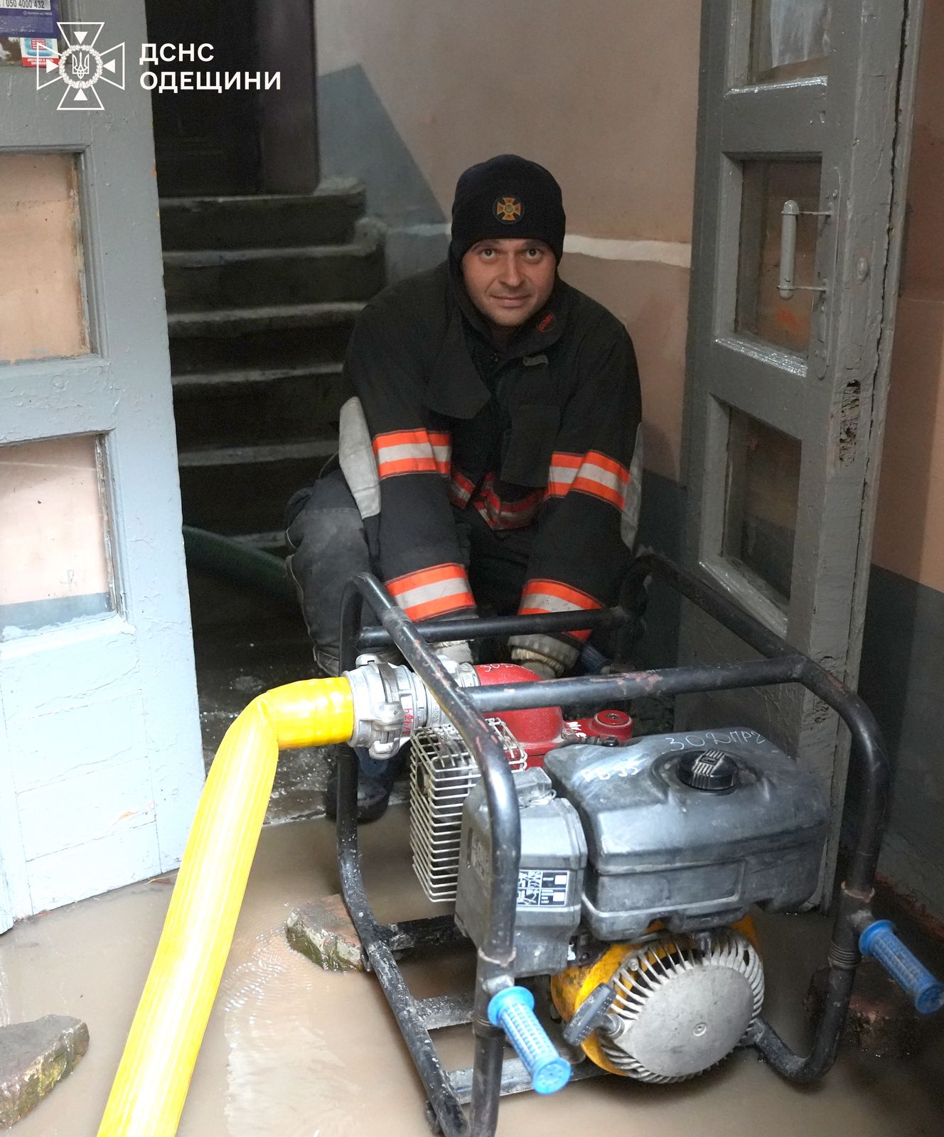 В Одессе 3 день ликвидируют последствия потопа: помощь оказывают спасатели из 5 областей — фото 5