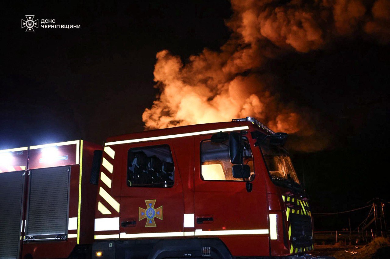 Росіяни атакували FPV-дроном магазин у Чернігівській області: є загиблий — фото 4