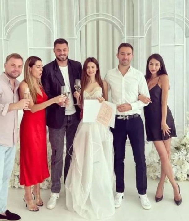 Вратарь сборной Украины второй раз женился – ФОТО — фото 1