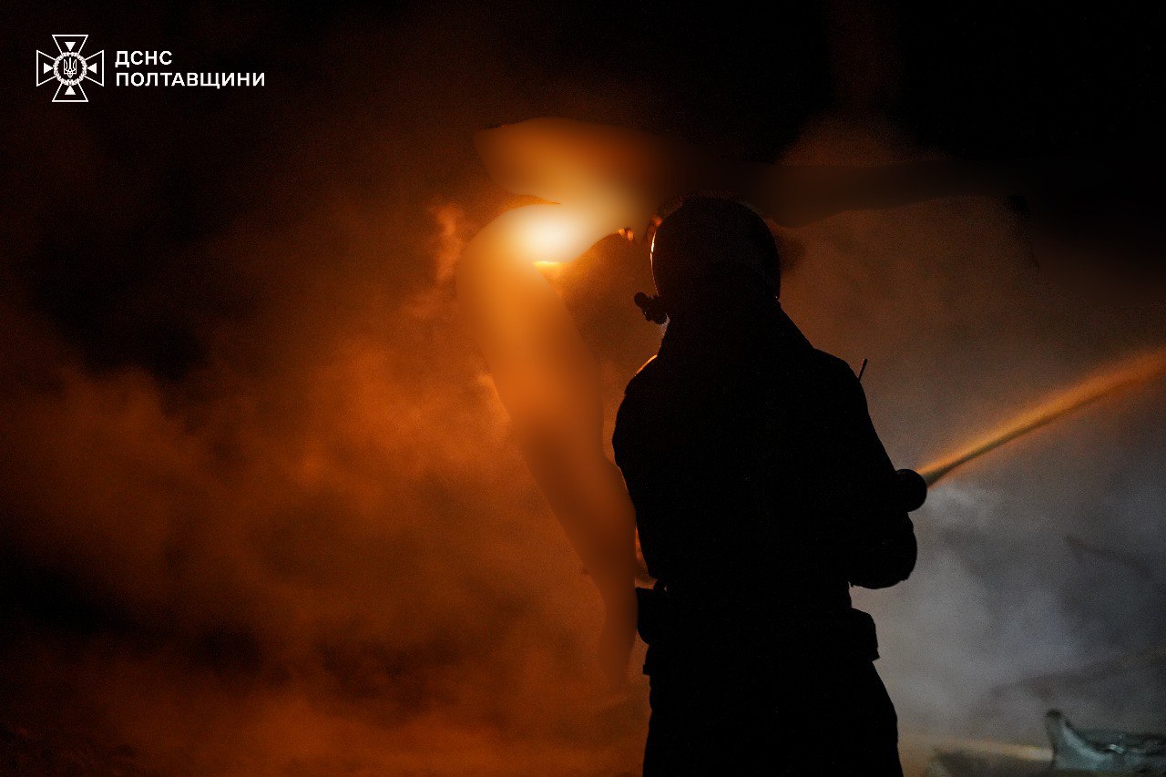 Россияне снова атаковали газодобывающее предприятие в Полтавской области — фото 5