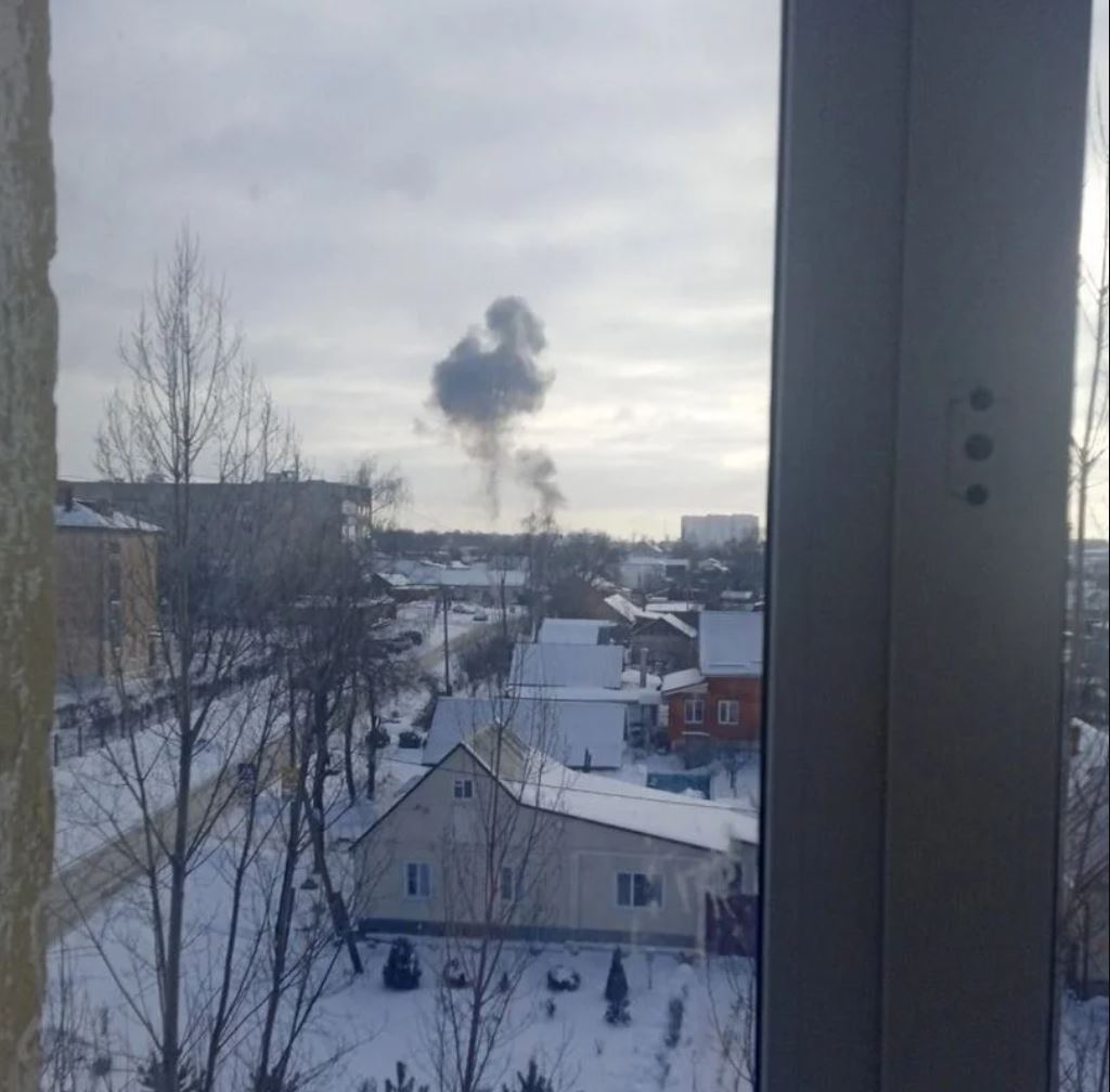 У Росії заявили, що Україна атакувала об'єкт паливно-енергетичного комплексу у місті Орел — фото