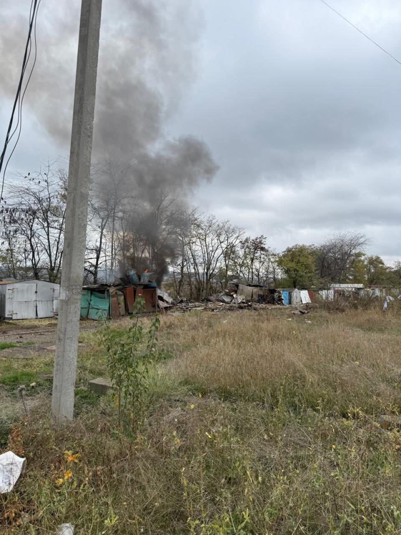 Россияне нанесли удар с РСЗО по Славянску: погибли 3 человека — фото 1