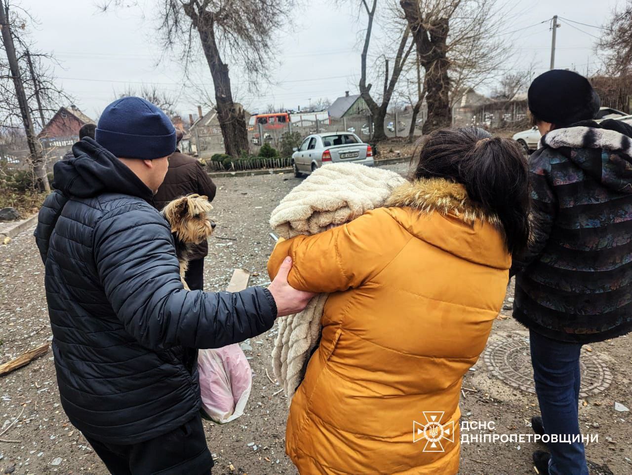 Рятувальники показали нові кадри після обстрілу Кривого Рогу — фото 1