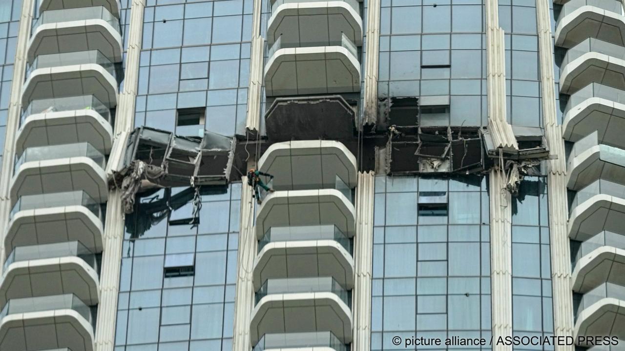 Дрон атаковал здание международного финансового центра в Дубае — фото 2