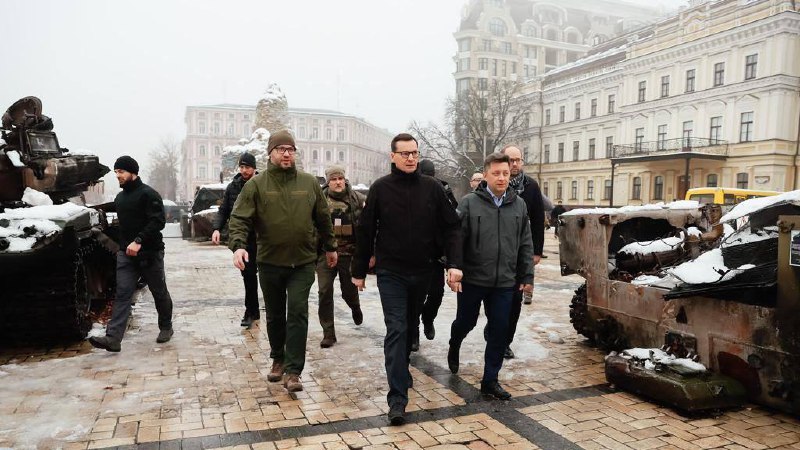 В Киев с визитом прибыли главы правительств Литвы, Польши и Бельгии — фото