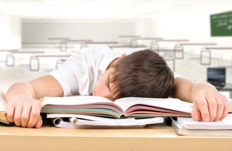 Вчені розповіли, до чого може привести недосипання у підлітків — фото