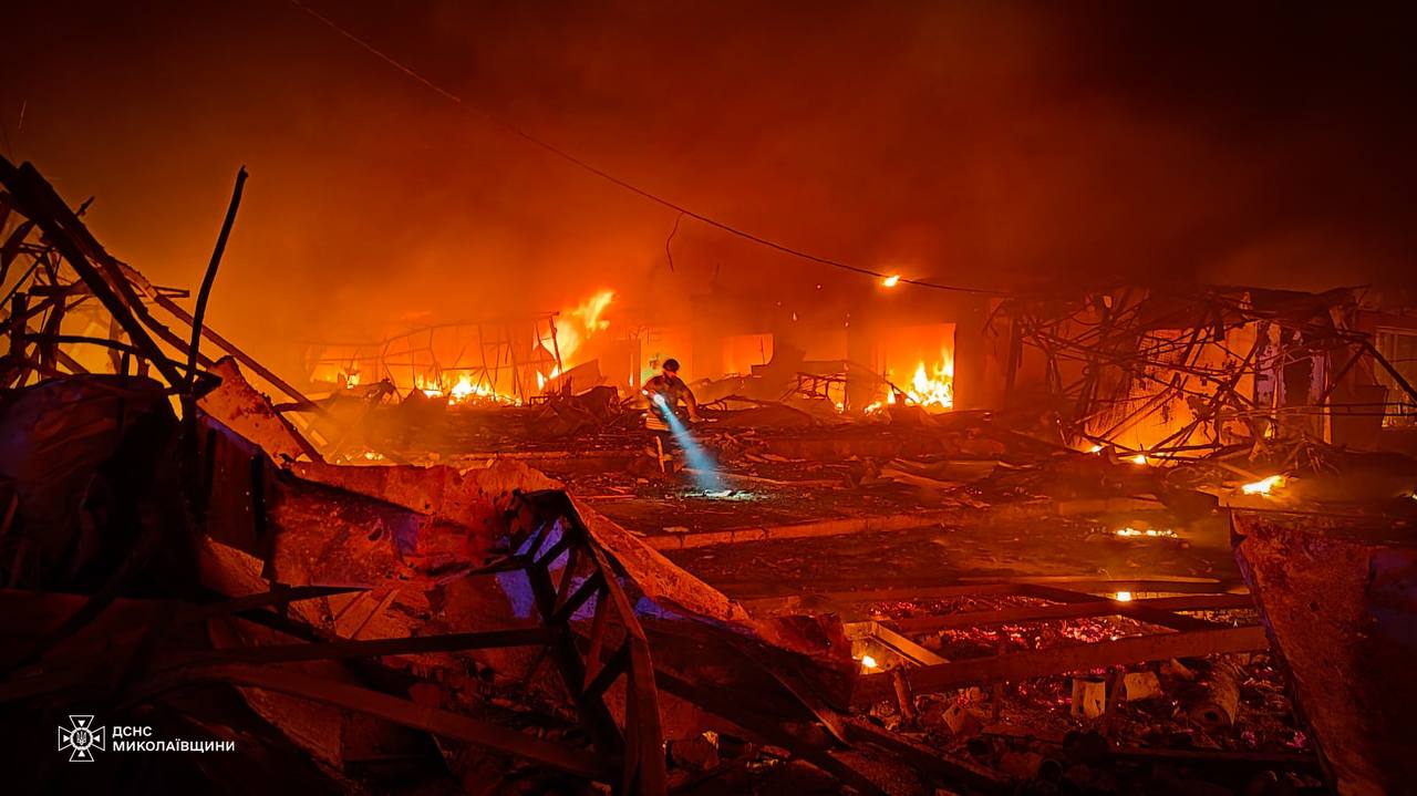 Число постраждалих внаслідок обстрілу Миколаєва зросло до 23 людей: фото — фото 2