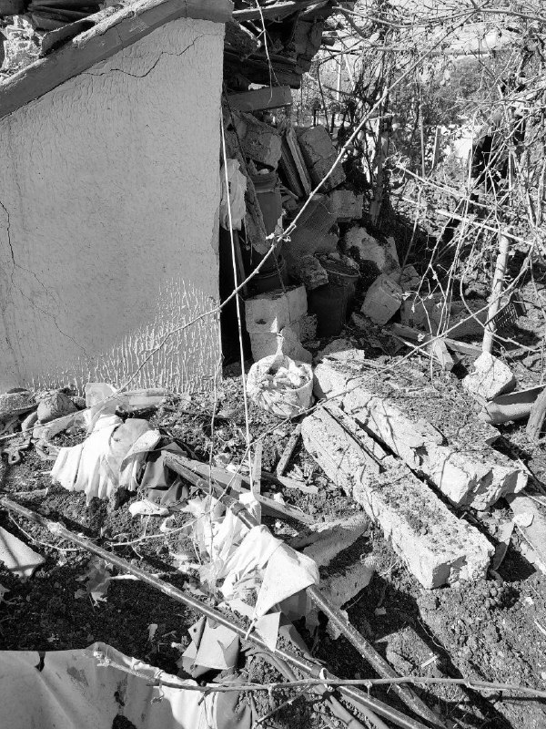 Оккупанты обстреляли Запорожье, есть пострадавшие. Также разрушили шлюз дамбы в Харьковской области — фото 3