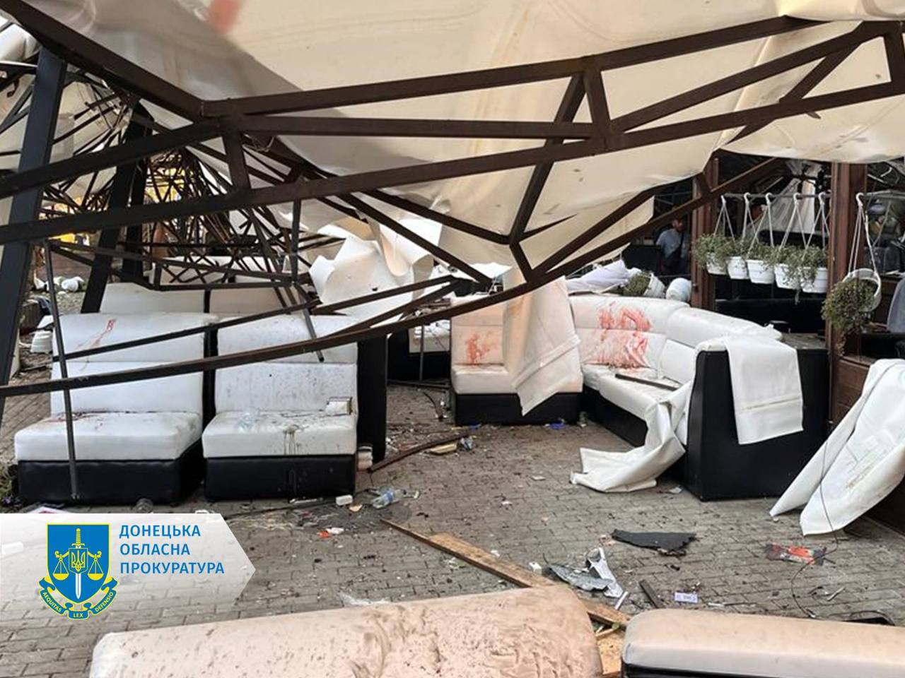 Житель Краматорска, который навел ракету на кафе, получил пожизненное — фото 2
