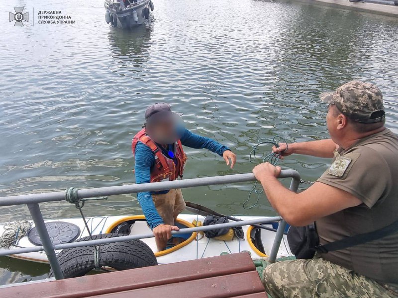 Мандрівник із Франції випадково заплив до порту Одеської області та був оштрафований: фото — фото 2