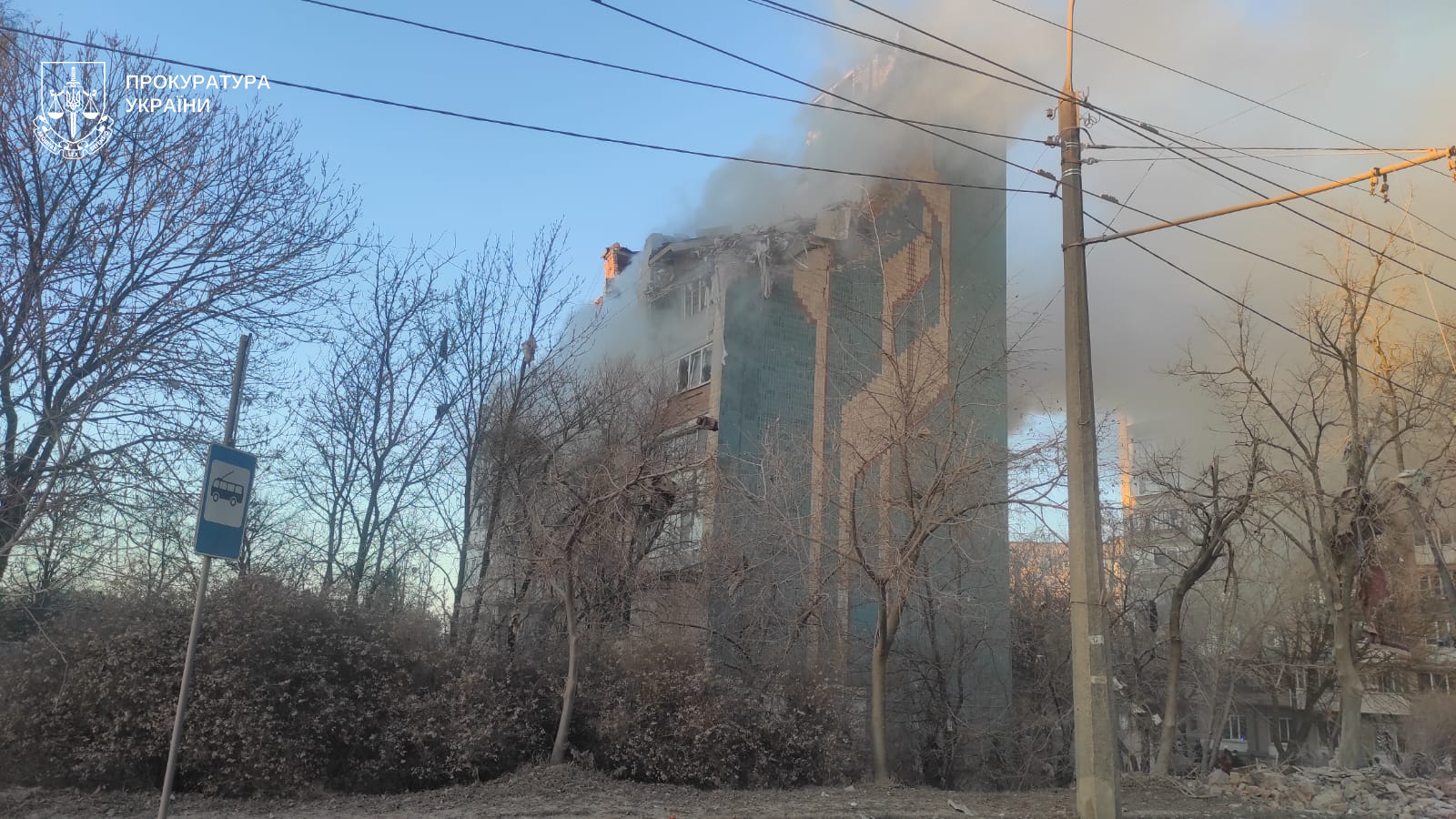 В Тернополе уже 16 погибших, 64 пострадавших в результате прилетов по жилым домам — фото 2